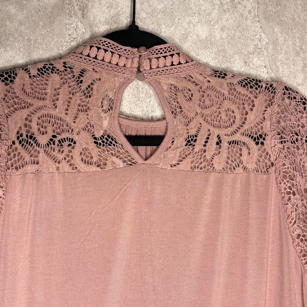 Cable & Gauge Lace-Inset Blouse | Business in the Front, Fancy Everywhere 💅🏻✨ - Picture 7 of 8